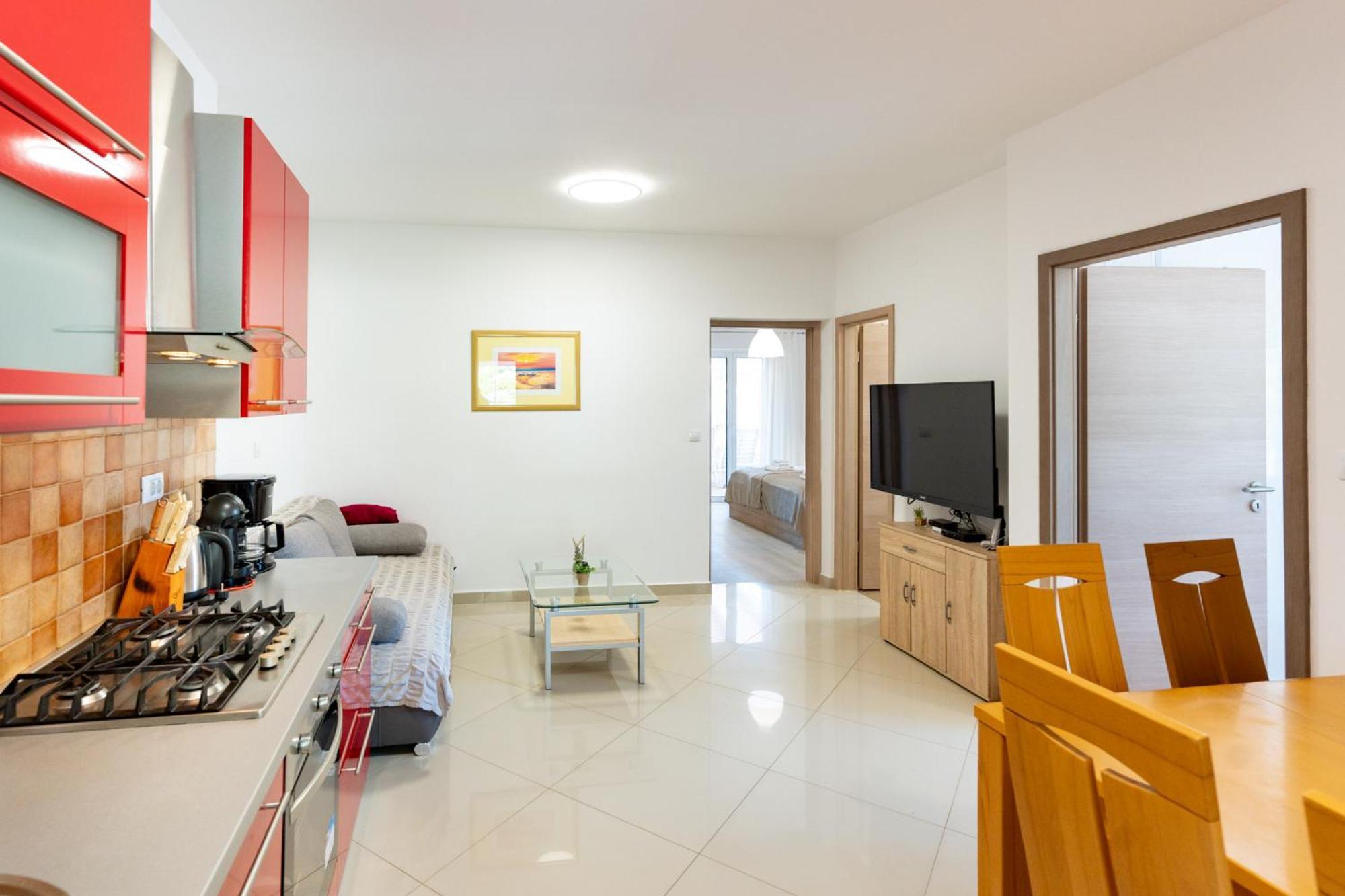 Foric Apartments With Outdoor Heated Pool 拉布 外观 照片