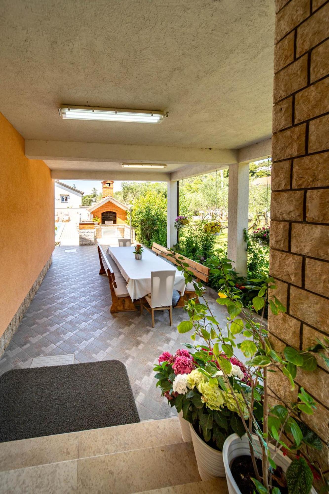 Foric Apartments With Outdoor Heated Pool 拉布 外观 照片